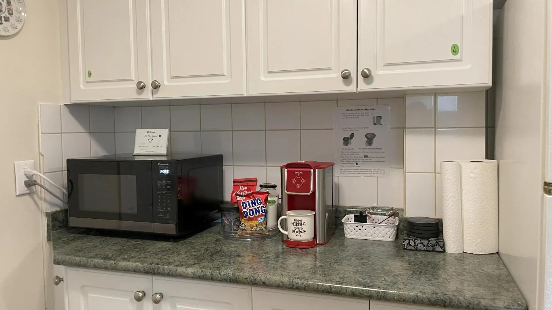 Newly-Renovated 3Br House, 12 Minutes To Airport Apartment Toronto