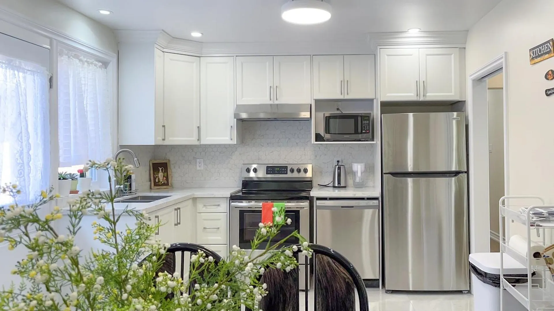 Appartamento Newly-Renovated 3Br House, 12 Minutes To Airport Toronto